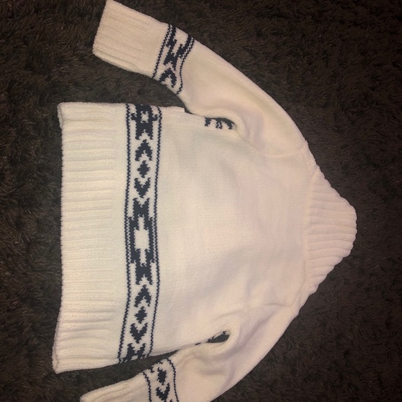 Sweater - Picture 2 of 3